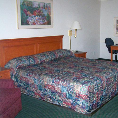 Super 8 By Wyndham Austell/Six Flags Hotel Room photo